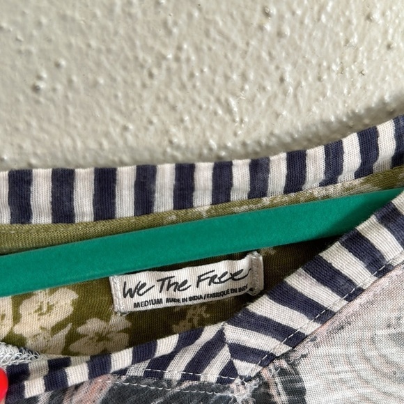 We the Free Paradise City Tee - Picture 4 of 6